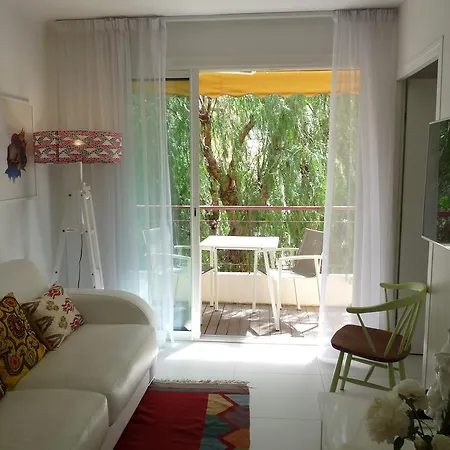 Apartment 85 *